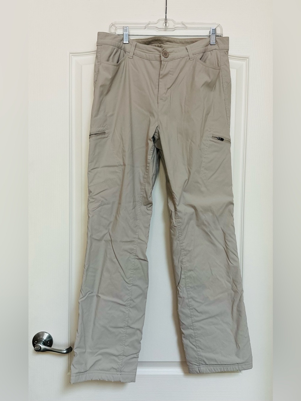 Eddie Bauer Women’s Khaki Outdoor Fleece Lined Cargo Pants